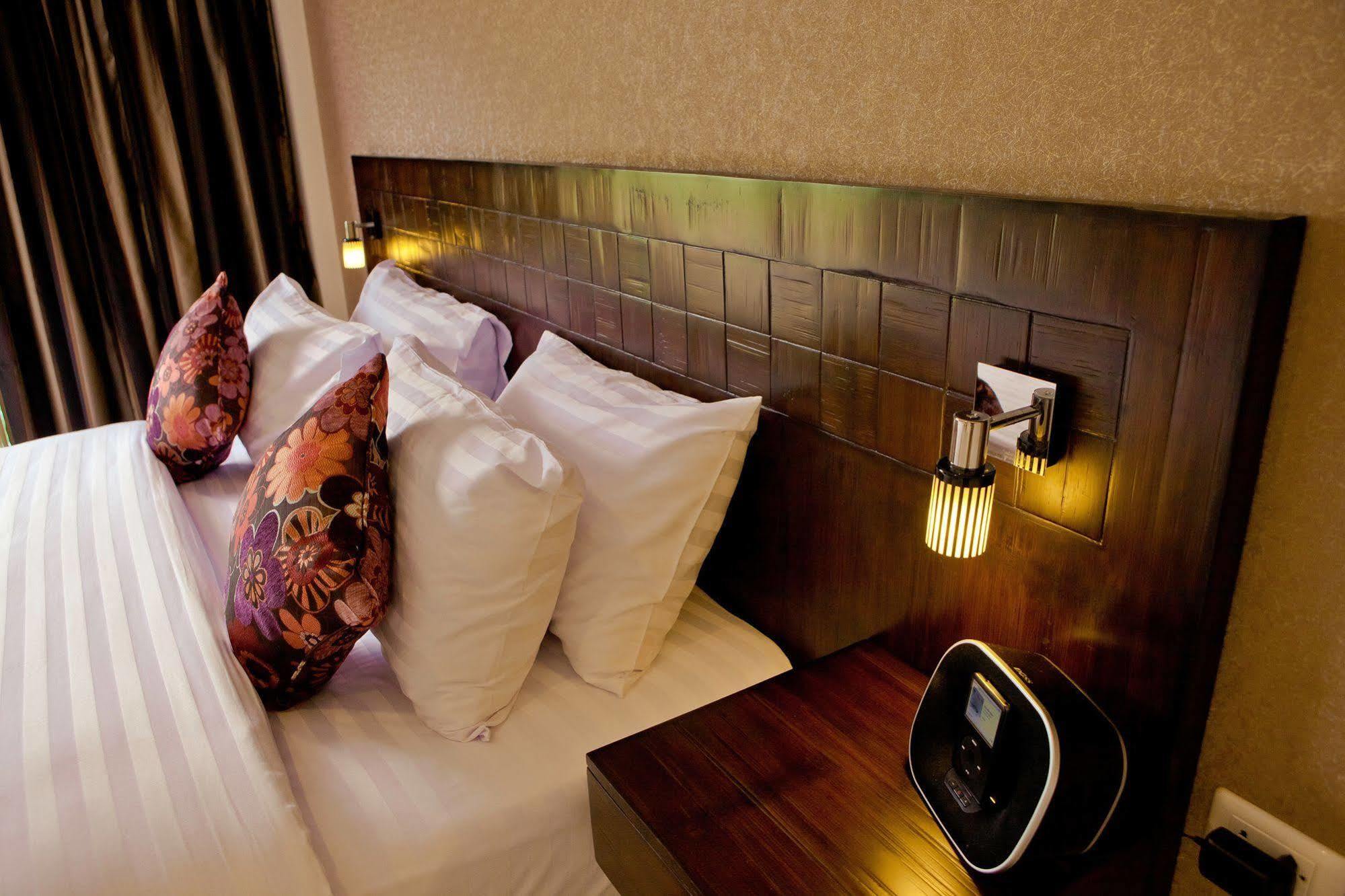 เมลโล สเปซ บูติค รูมส์ Hotel Karon ภายนอก รูปภาพ